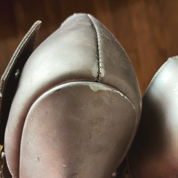 L.A.M.B. STILETTOS | METALLIC TAUPE | SIZE 5 1/2 - Picture 2 of 8